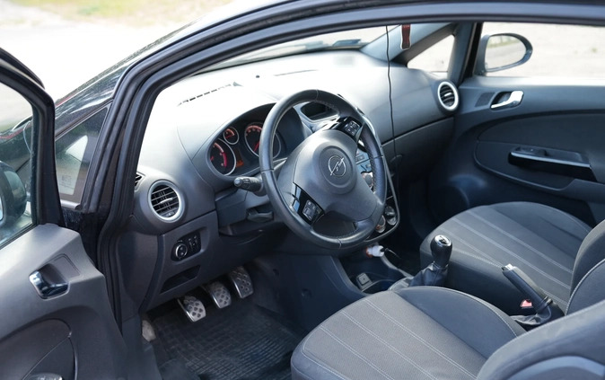 Opel Corsa cena 15498 przebieg: 205500, rok produkcji 2012 z Konin małe 277